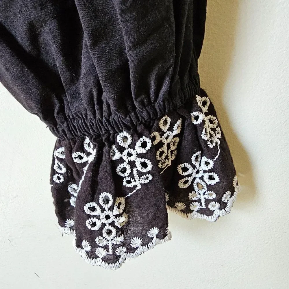 EUC ZARA BLACK PUFFED SLEEVES EMBROIDERED CUFFS LONG SLEEVES TOP SIZE L